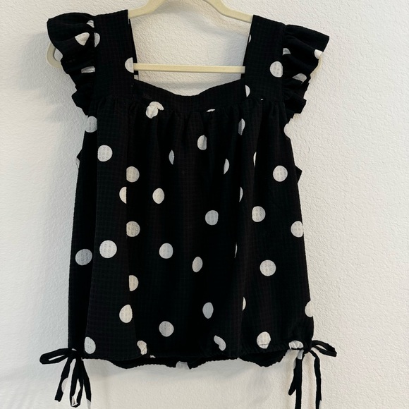 NWOT Small Scoop Women's Flutter Sleeve Top with Tie Hem - Picture 3 of 8